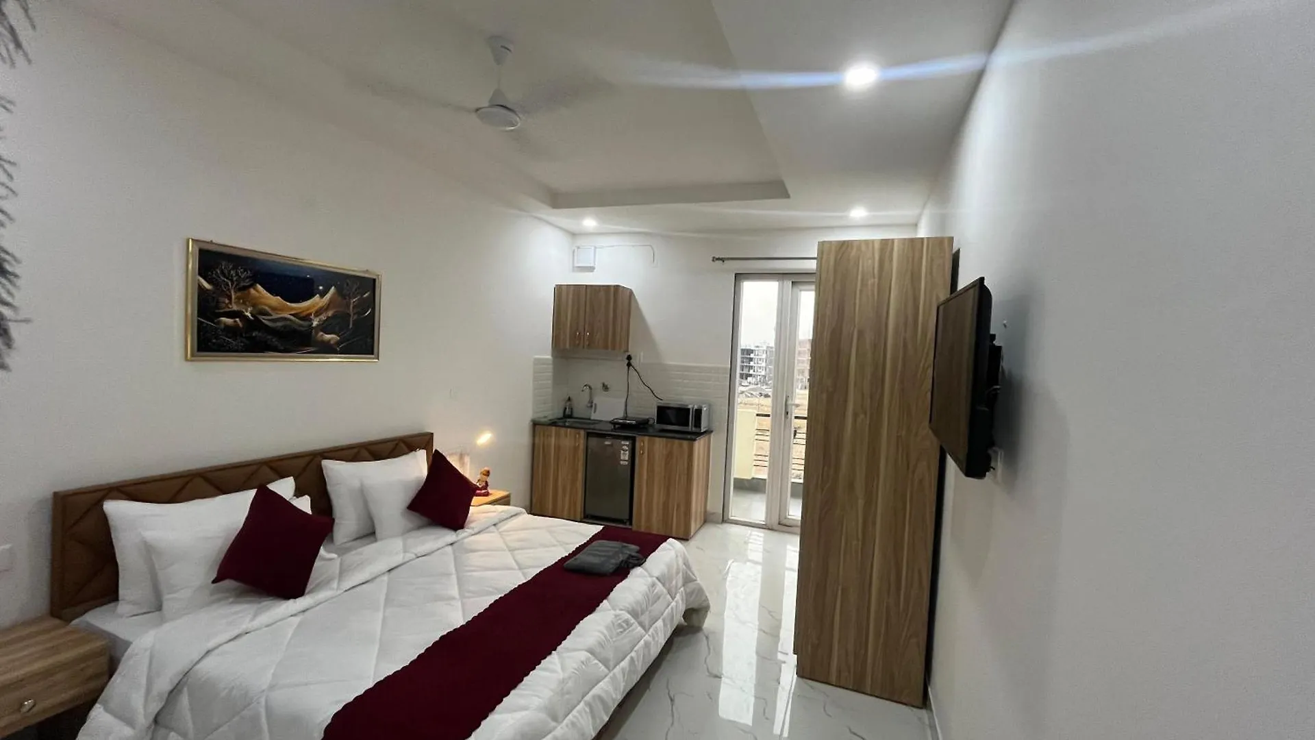 גורגאון The Lodgers Studio Apartment Infront Of Artemis Hospital Gurugram 0*,