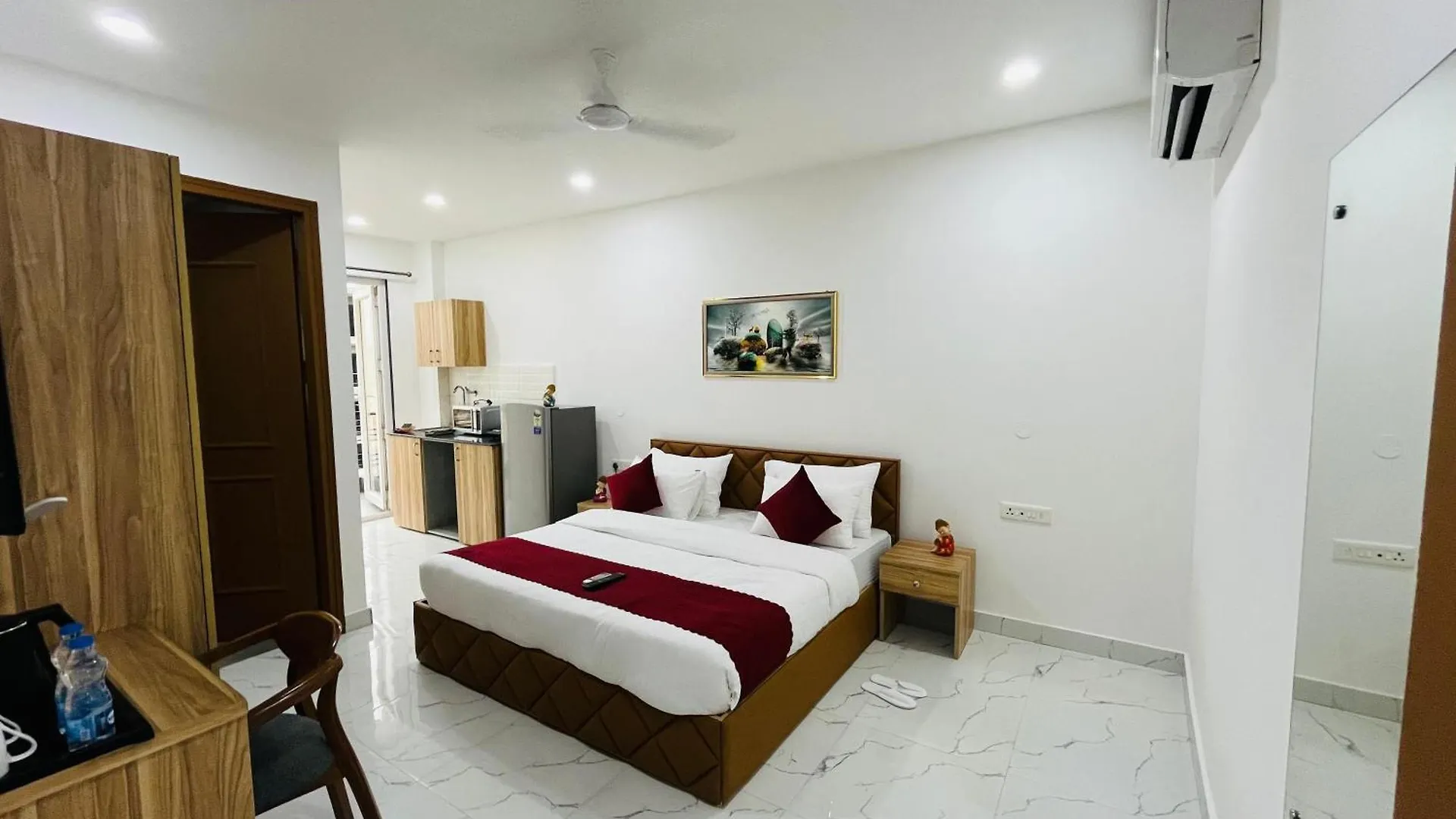 גורגאון The Lodgers Studio Apartment Infront Of Artemis Hospital Gurugram