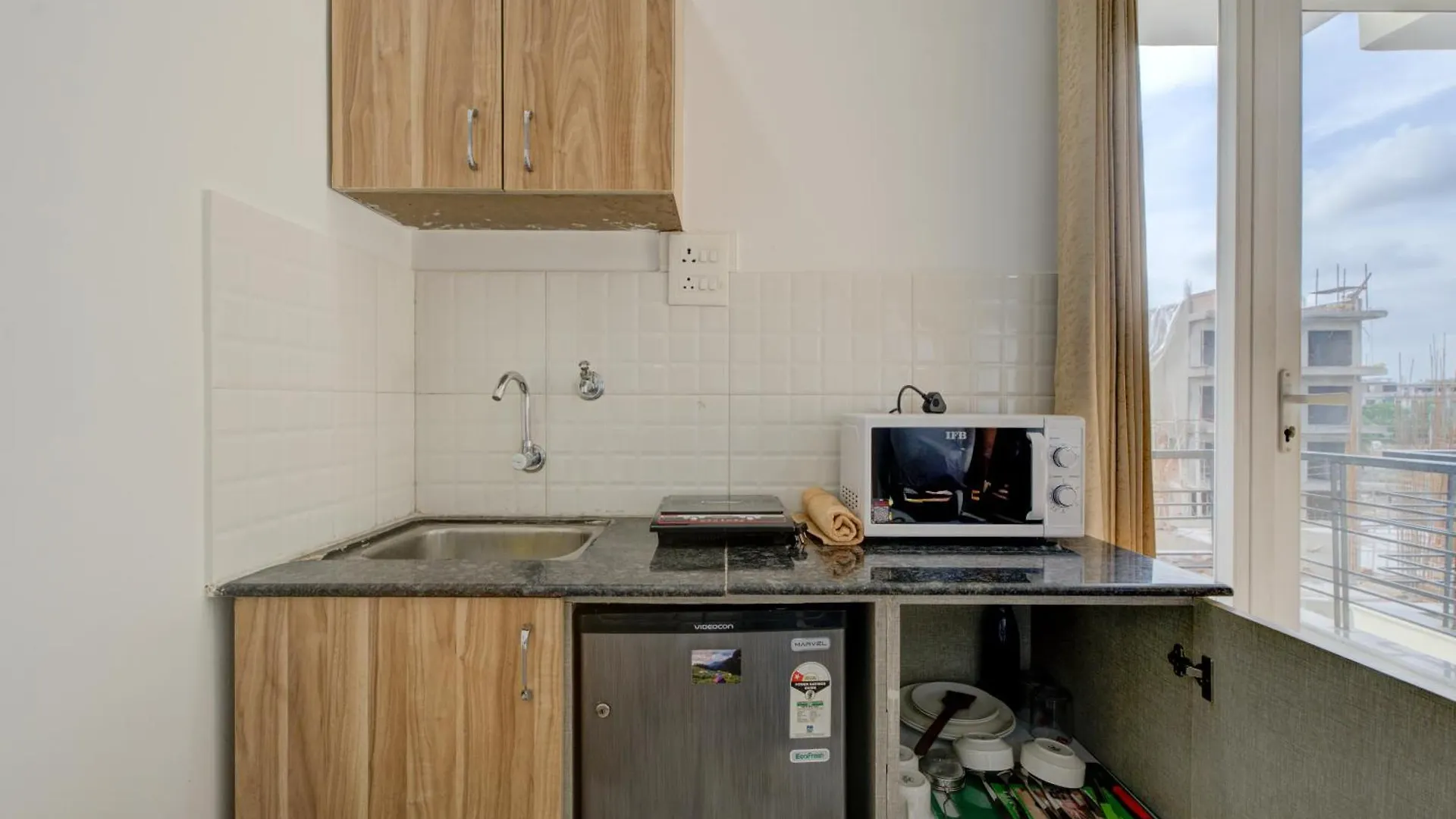 גורגאון The Lodgers Studio Apartment Infront Of Artemis Hospital Gurugram