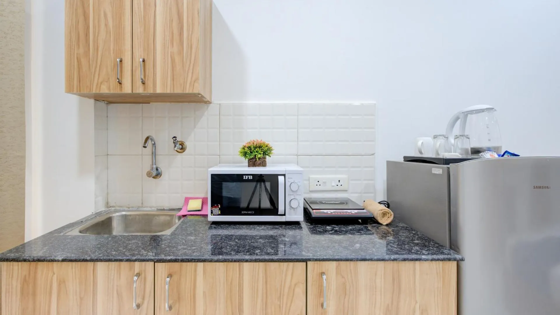 גורגאון The Lodgers Studio Apartment Infront Of Artemis Hospital Gurugram