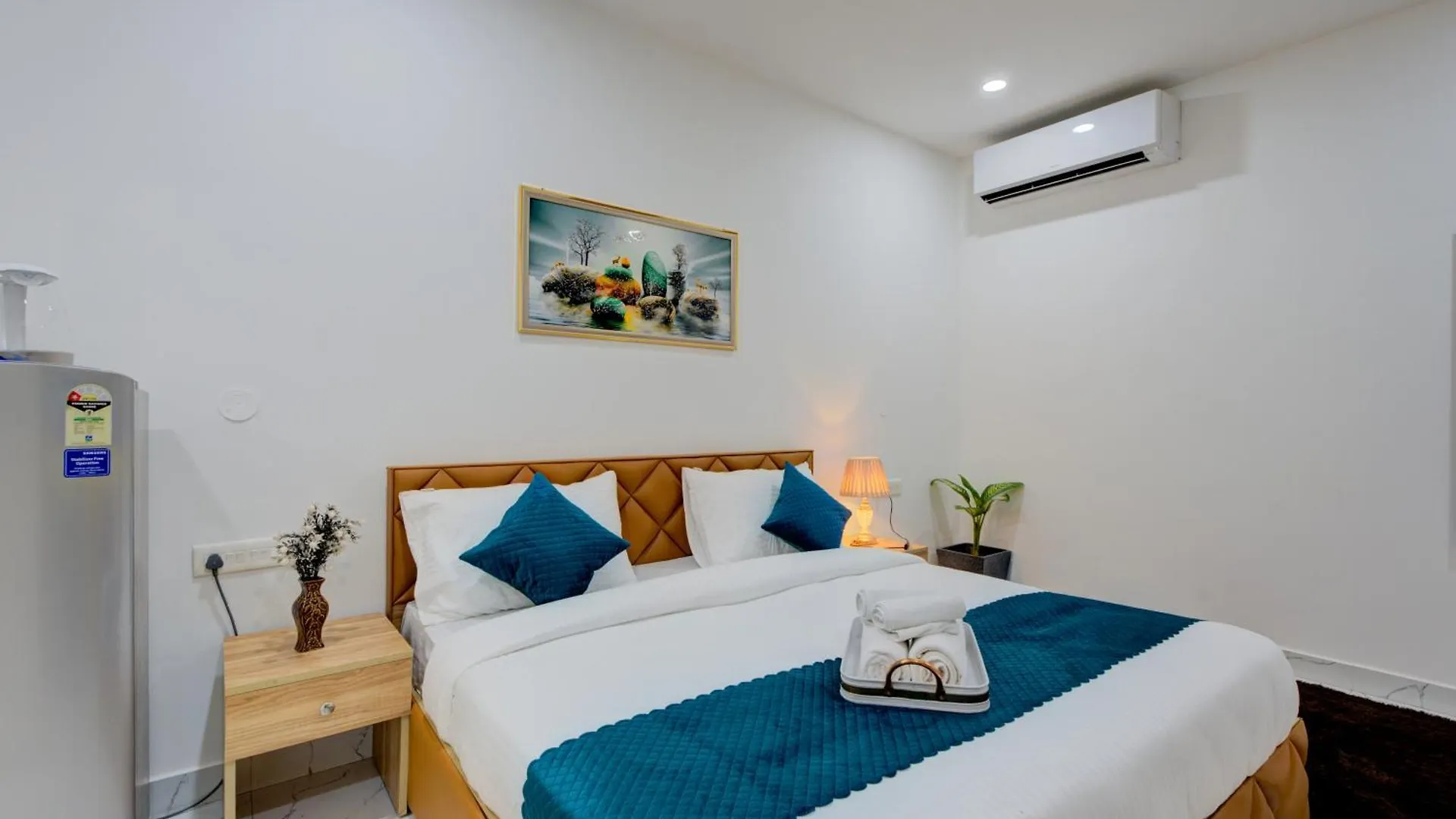 גורגאון The Lodgers Studio Apartment Infront Of Artemis Hospital Gurugram 0*,