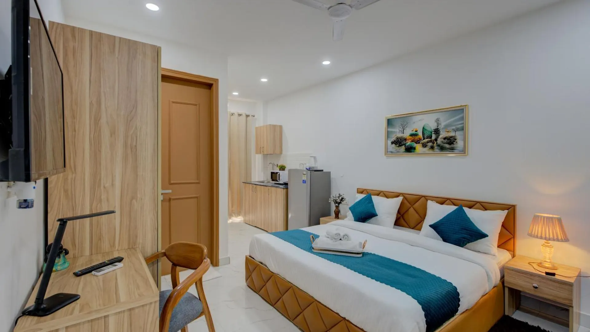 גורגאון The Lodgers Studio Apartment Infront Of Artemis Hospital Gurugram